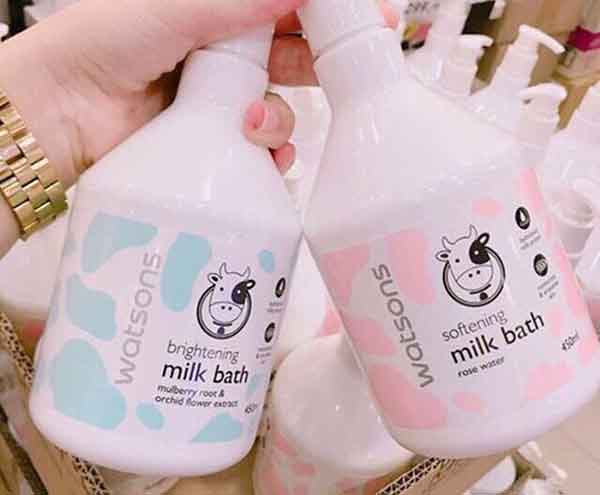 Sữa Tắm Thái Lan Con Bò được chiết xuất từ sữa tươi nguyên chất, giúp da mềm mịn
